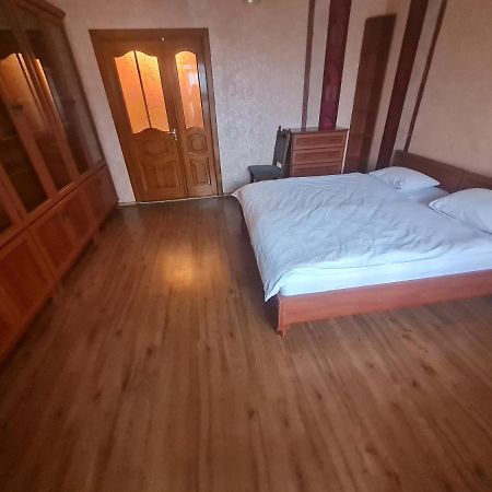 Апартаменти Кравчука, 34А, Порт Сіті Lutsk Eksteriør bilde